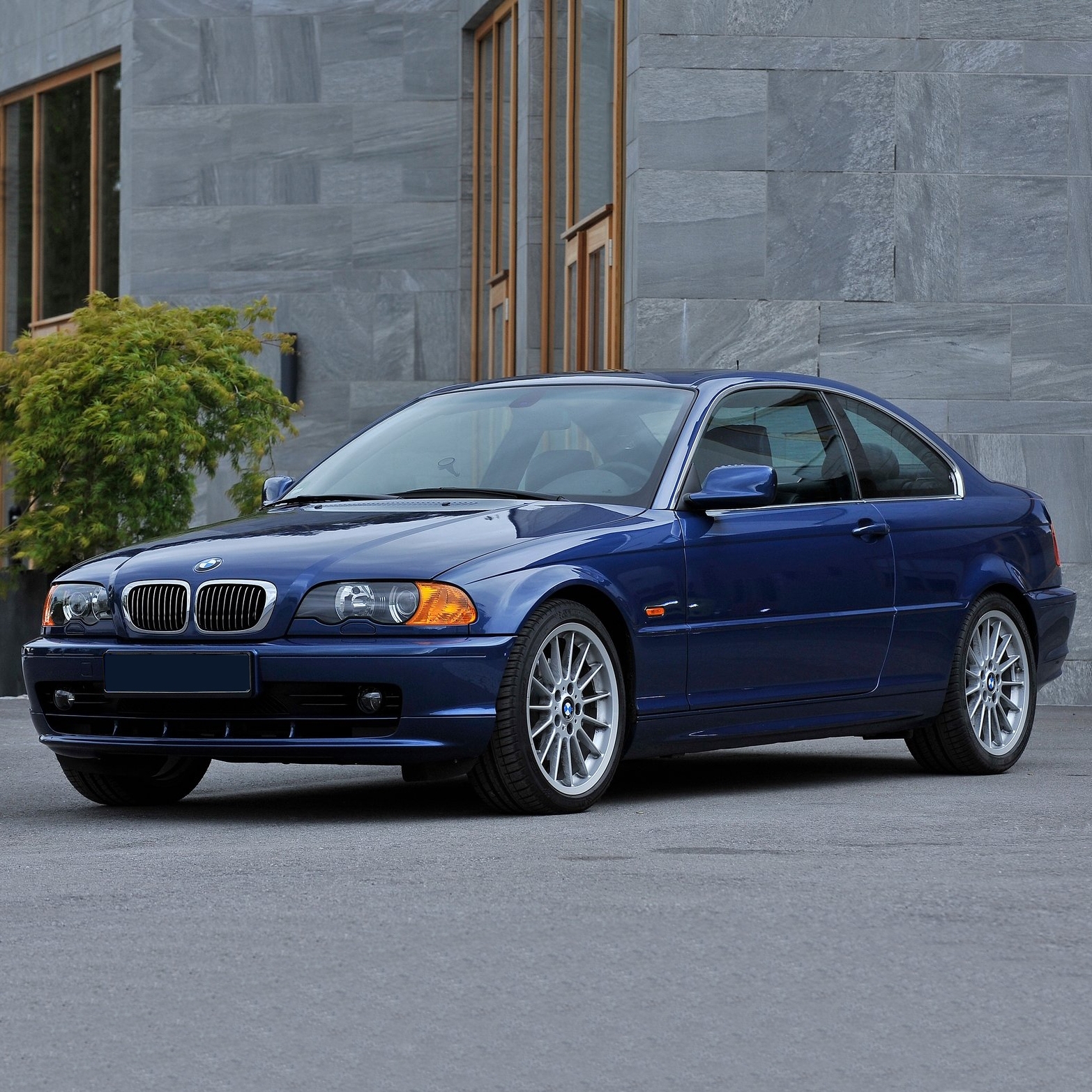 E46 2D 99-03